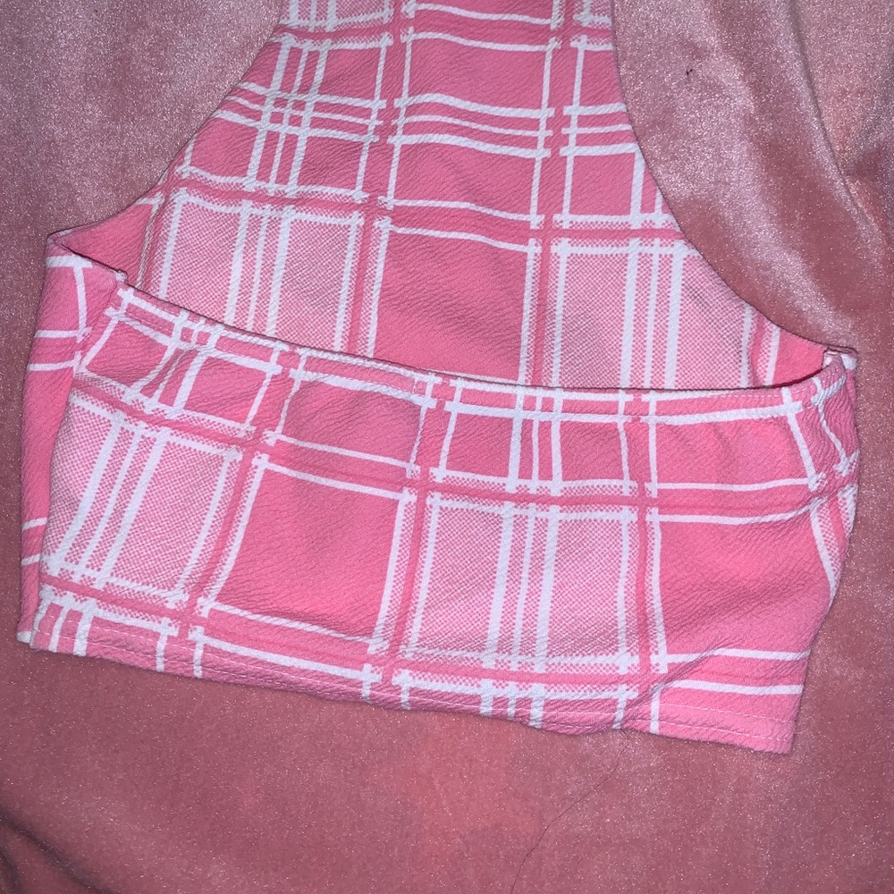 Pink and white Plaid Pretty little thing Halter top size 2 - Picture 5 of 5
